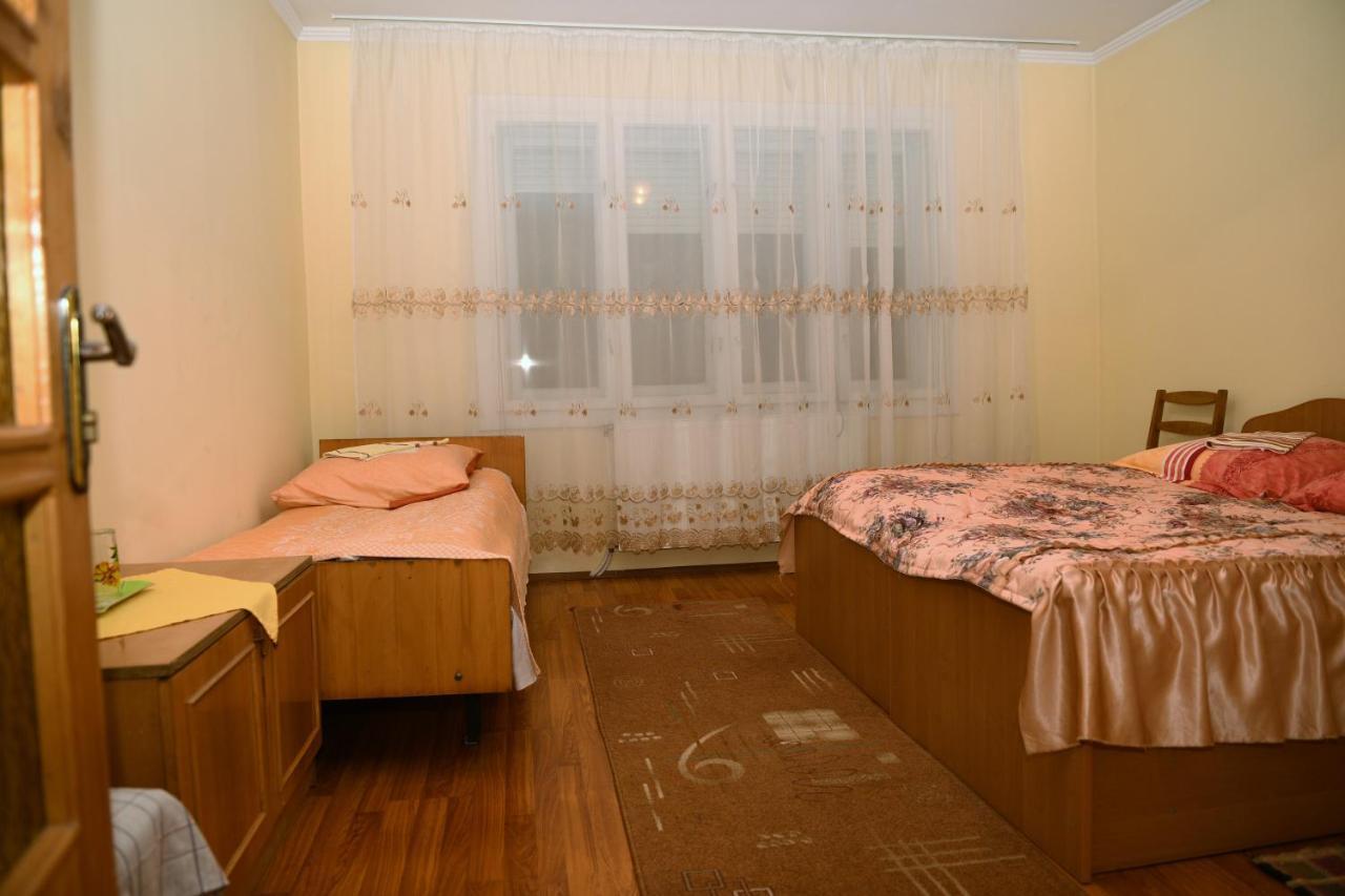 Mizhhirya  Гостинний Двір Євгенія酒店 外观 照片